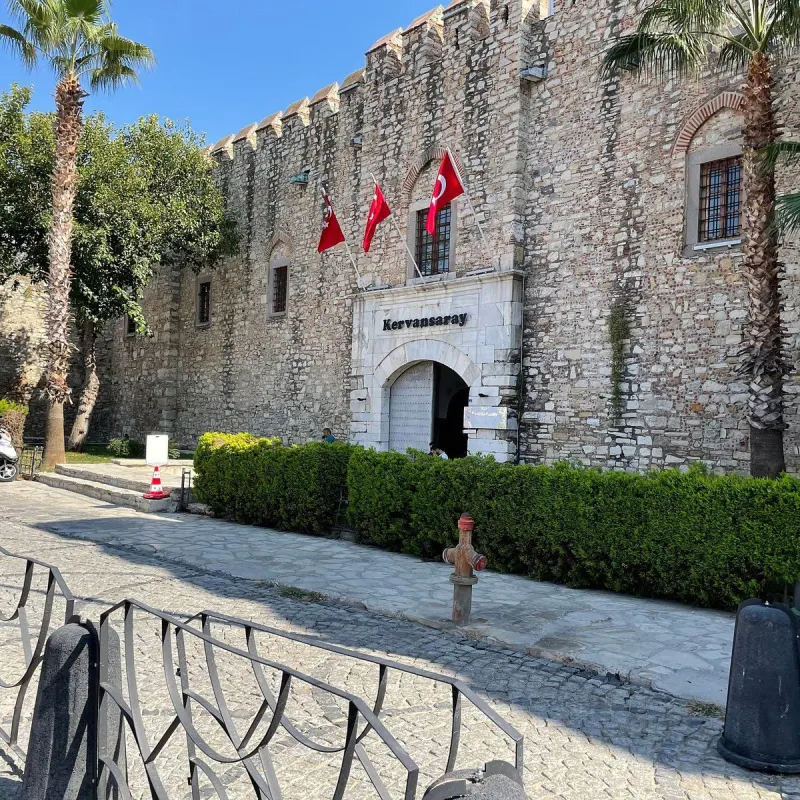 Başkan Çerçioğlu'ndan Kuşadası esnafına müjde 